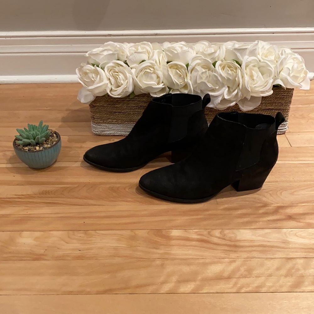 Franco Sarto leather heeled booties (worn once)